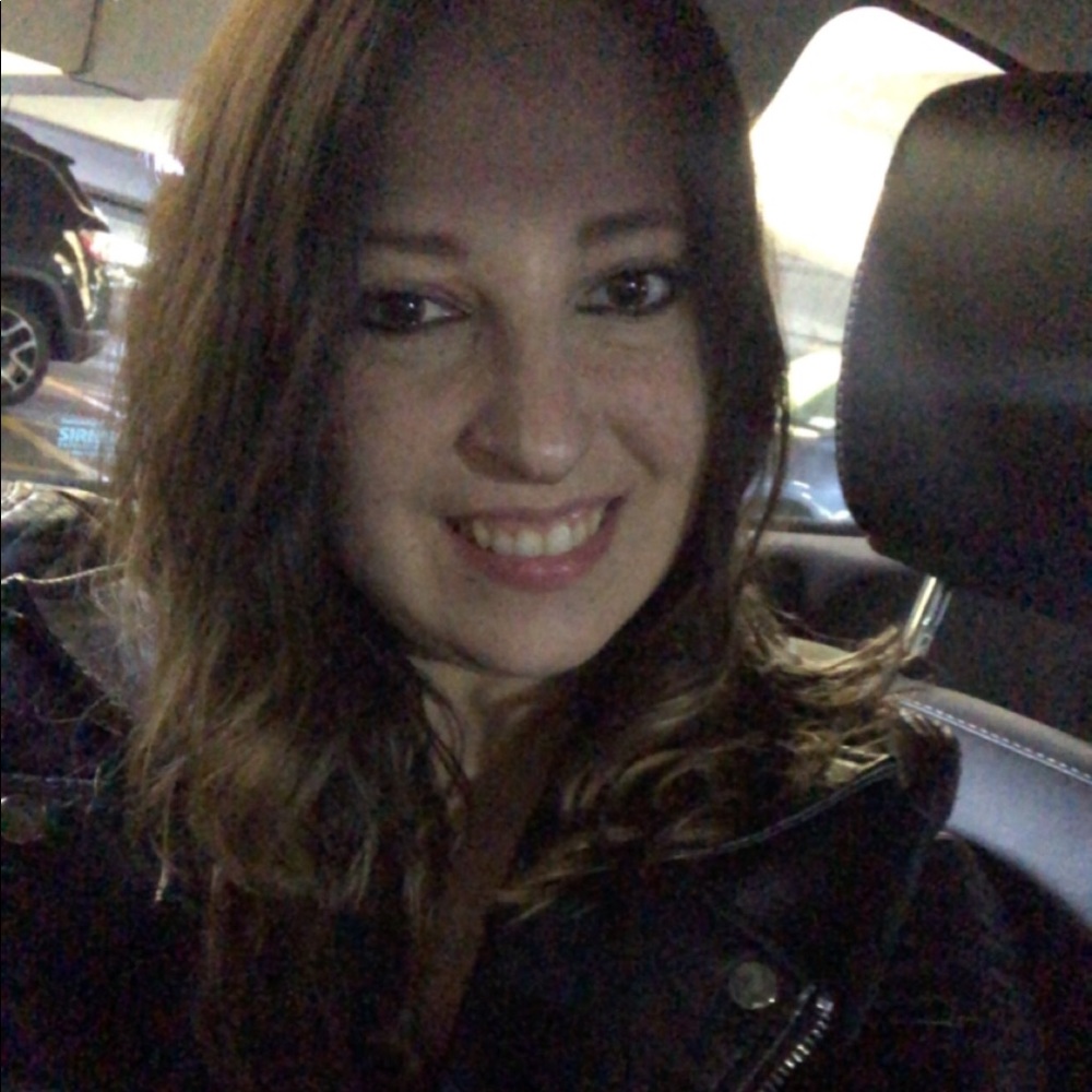 Meet your Posher, Jennifer